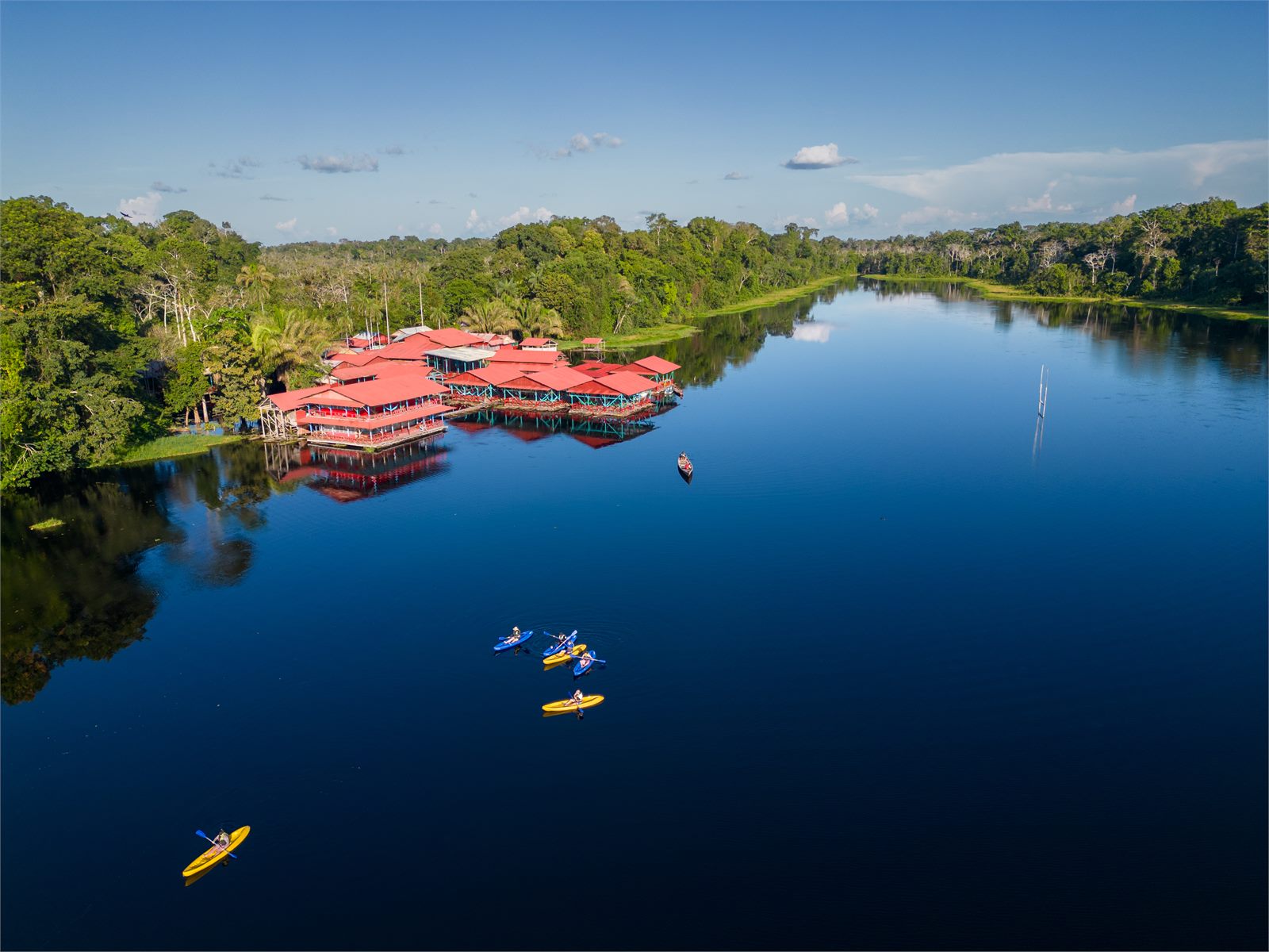 Kayak en el Amazonas: Los Lagos de Tarapoto y el Sistema de Yahuarcaca