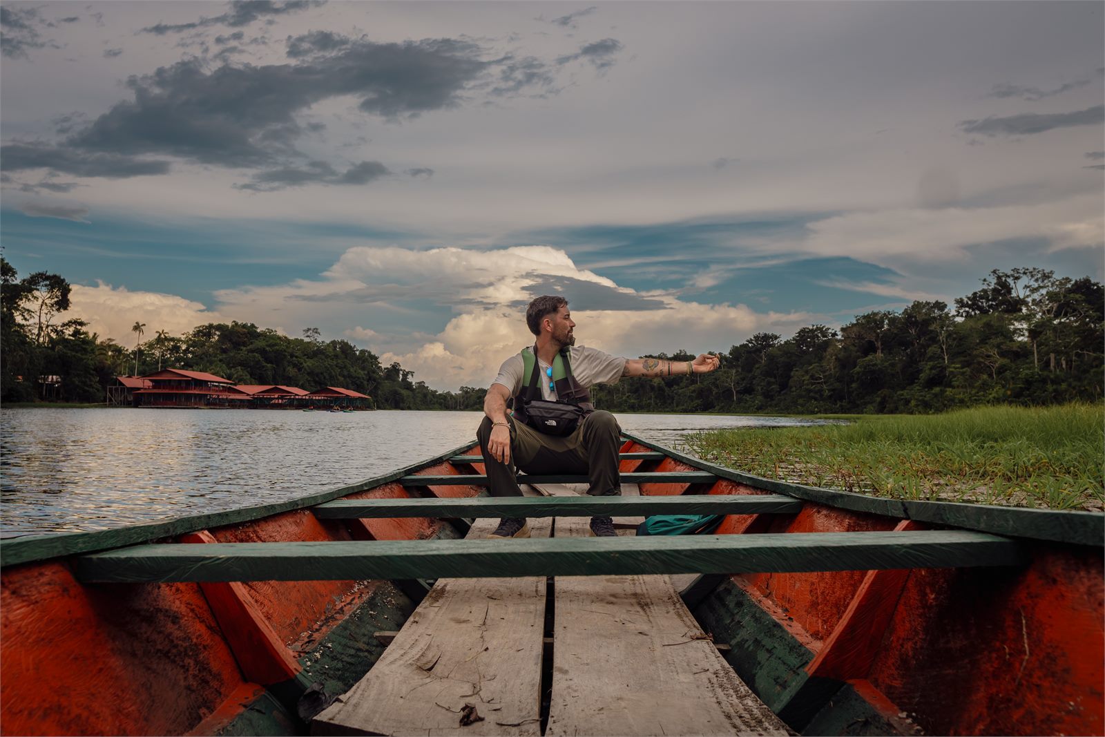 Safari Nocturno en el Amazonas: Qué Ver, Qué Esperar y Cómo Prepararte